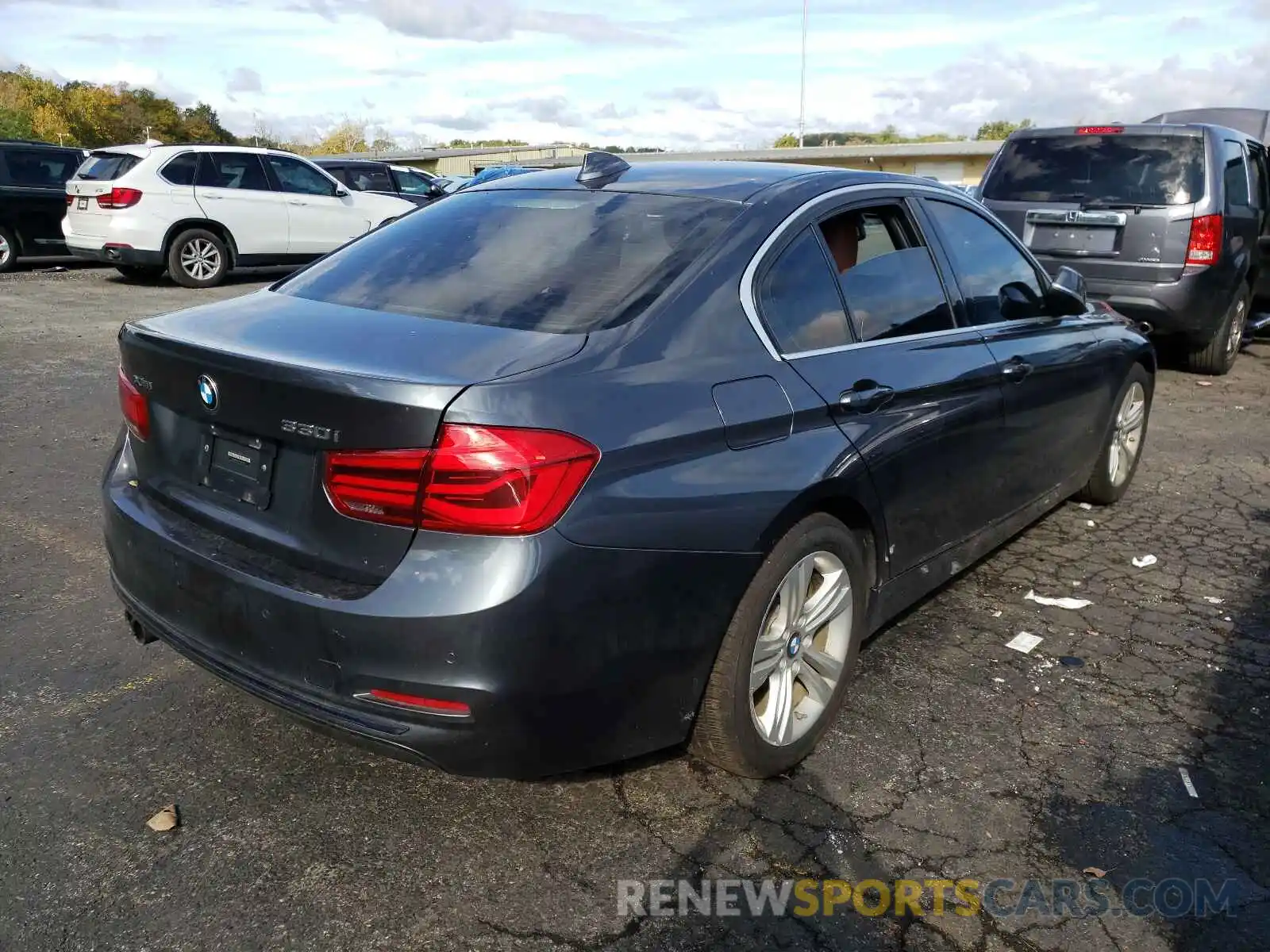 4 Photograph of a damaged car 3MW5R7J04L8B25402 BMW 3 SERIES 2020