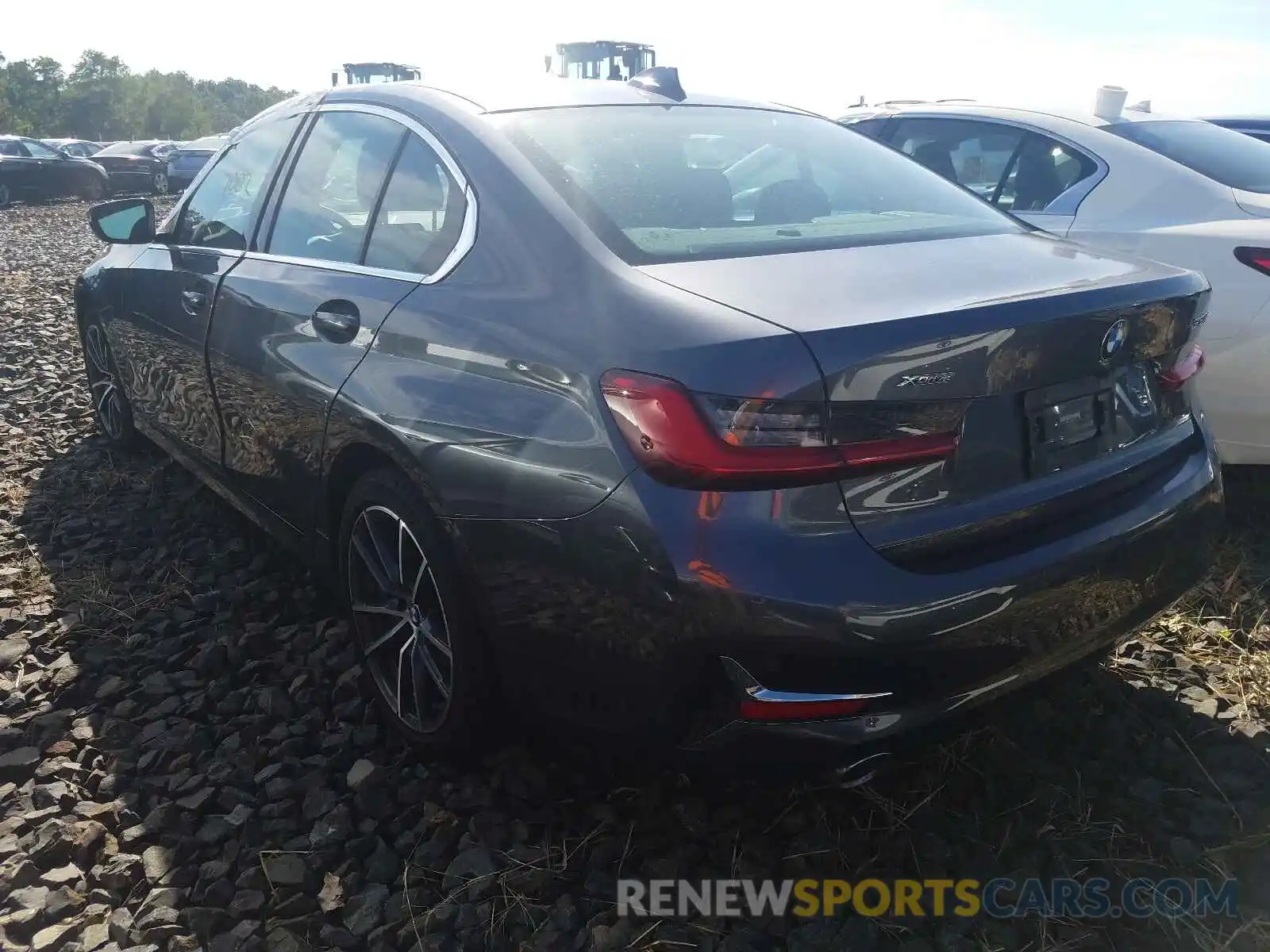 3 Photograph of a damaged car 3MW5R7J04L8B25917 BMW 3 SERIES 2020