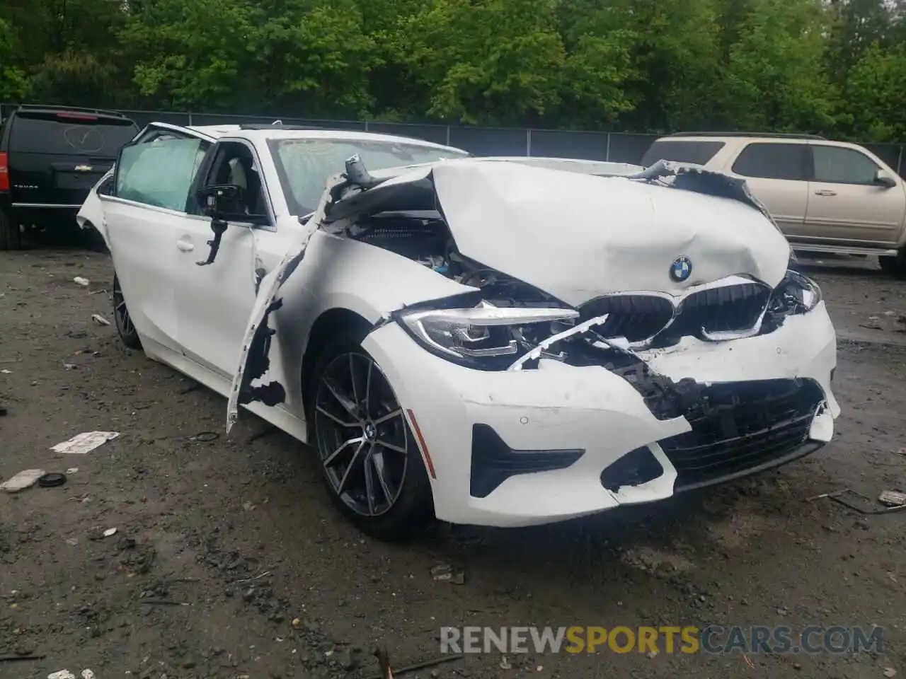 1 Photograph of a damaged car 3MW5R7J05L8B03747 BMW 3 SERIES 2020