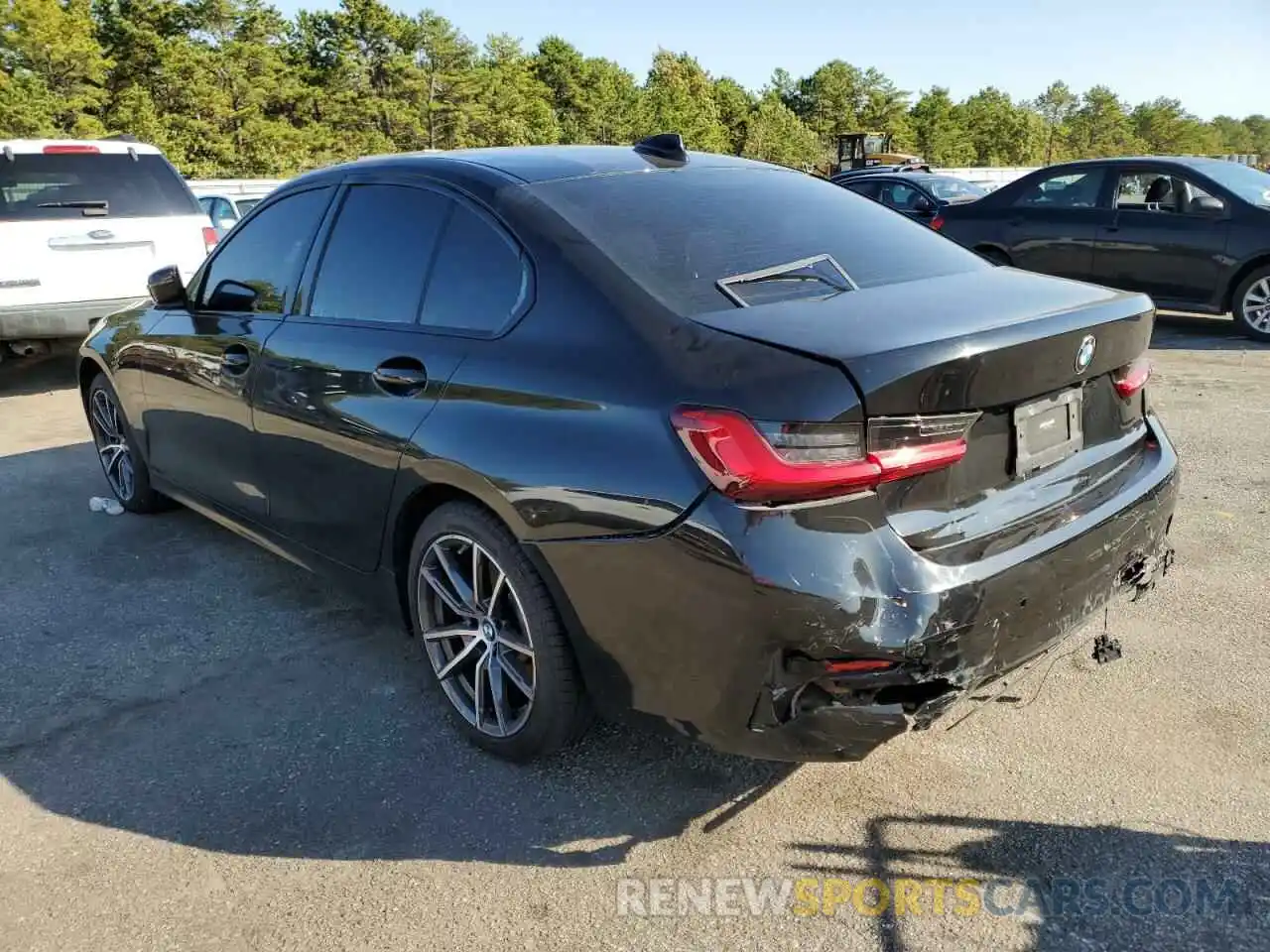 3 Photograph of a damaged car 3MW5R7J05L8B18359 BMW 3 SERIES 2020