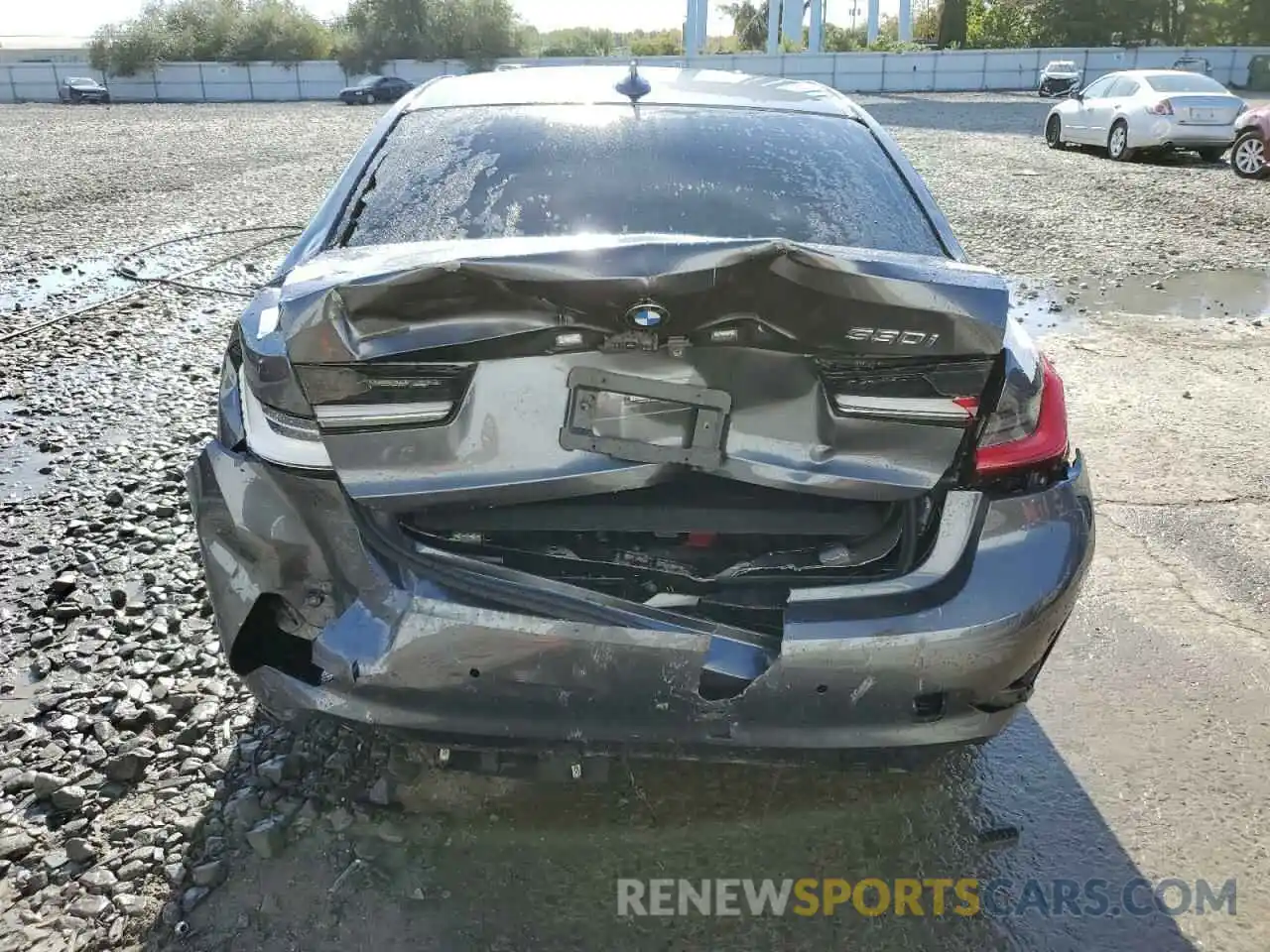 9 Photograph of a damaged car 3MW5R7J06L8B09542 BMW 3 SERIES 2020