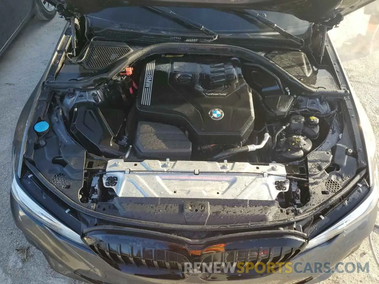 11 Photograph of a damaged car 3MW5R7J06L8B37647 BMW 3 SERIES 2020