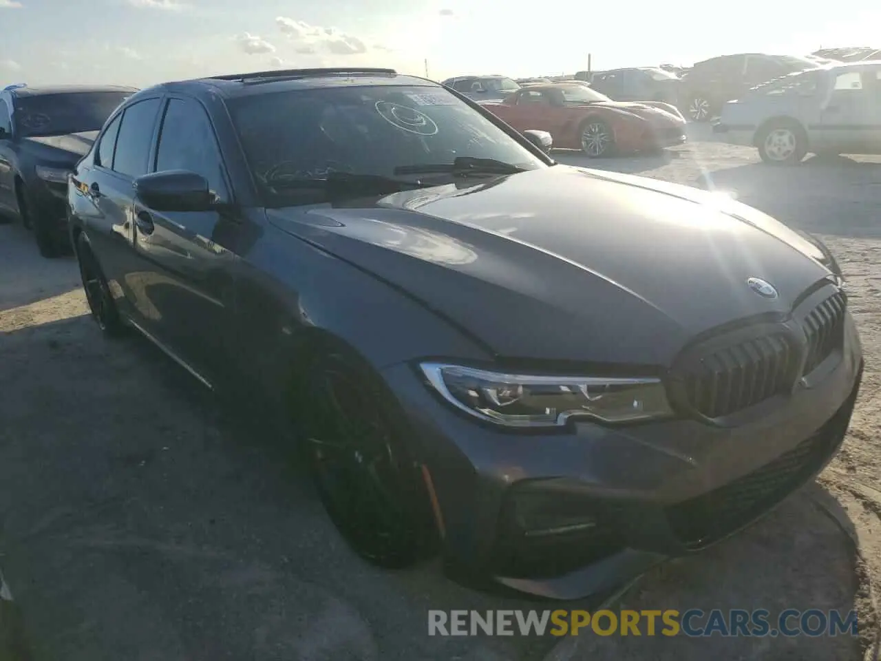 4 Photograph of a damaged car 3MW5R7J06L8B37647 BMW 3 SERIES 2020