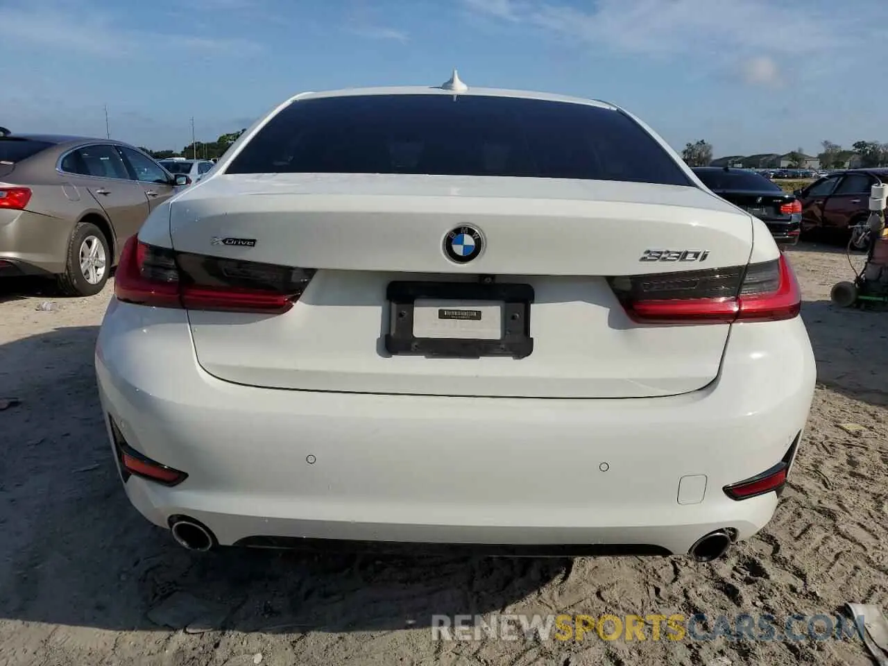 6 Photograph of a damaged car 3MW5R7J07L8B09369 BMW 3 SERIES 2020