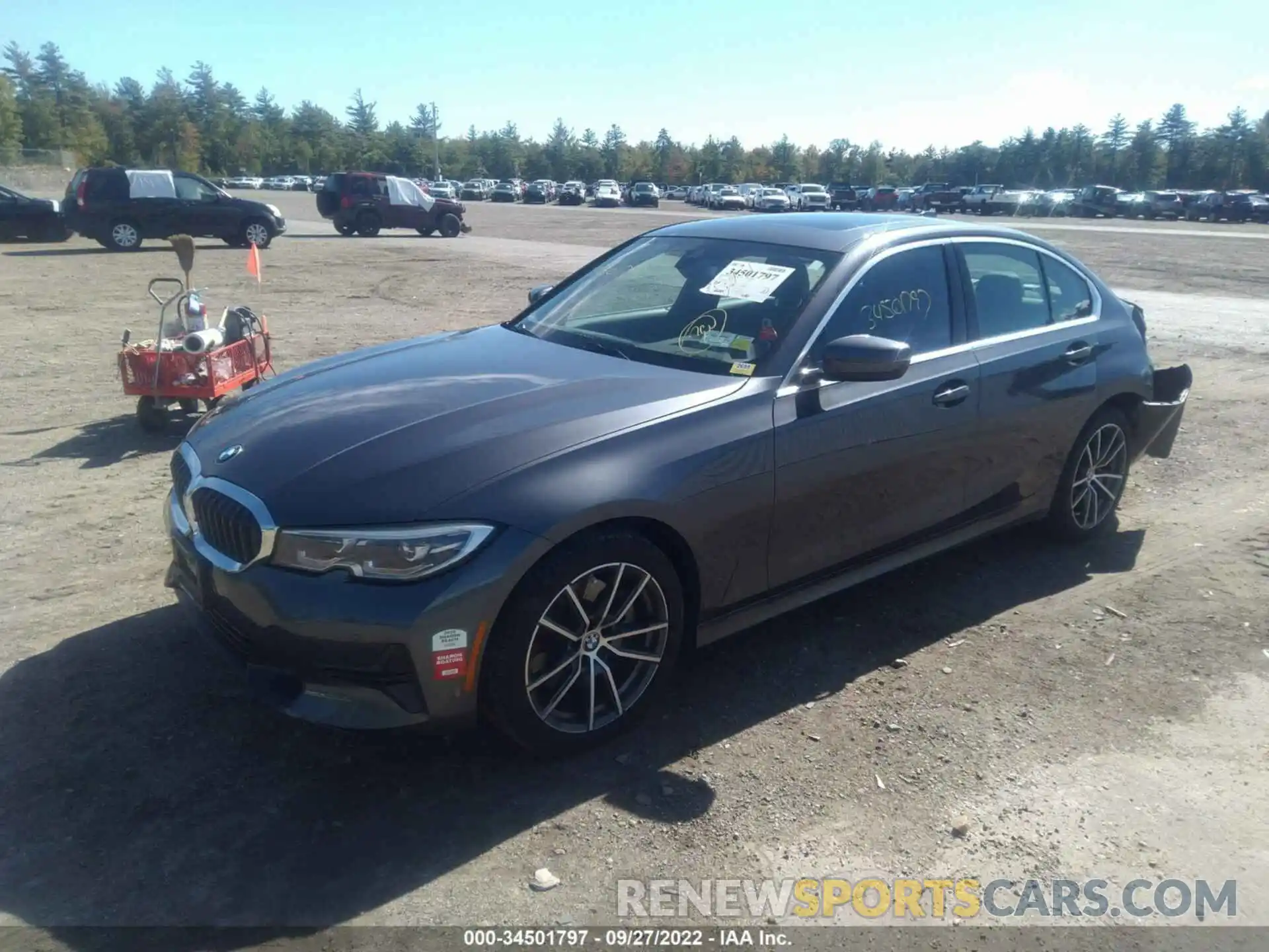 2 Photograph of a damaged car 3MW5R7J07L8B09565 BMW 3 SERIES 2020