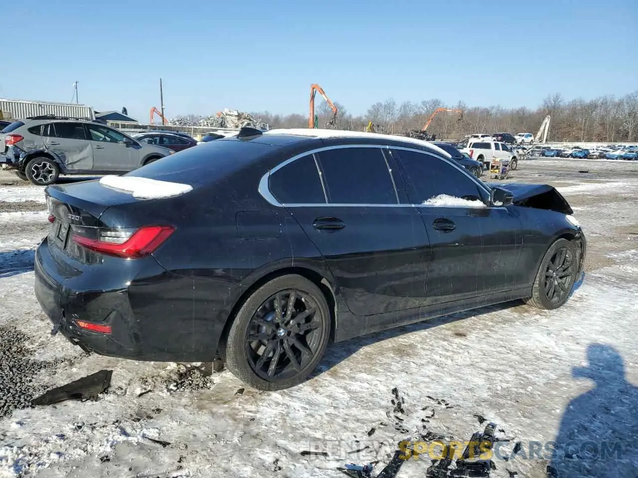3 Photograph of a damaged car 3MW5R7J07L8B21327 BMW 3 SERIES 2020