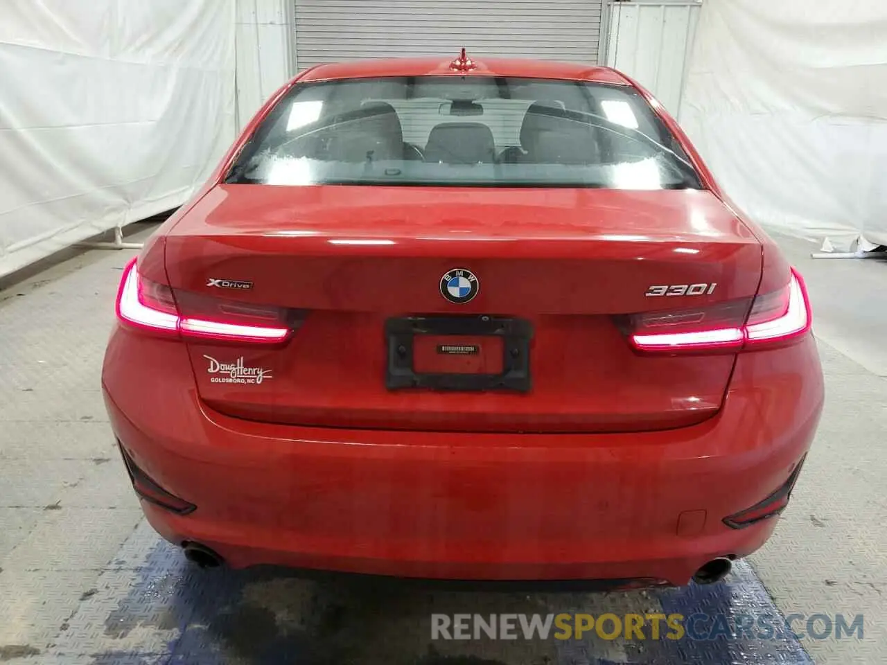 6 Photograph of a damaged car 3MW5R7J07L8B23952 BMW 3 SERIES 2020