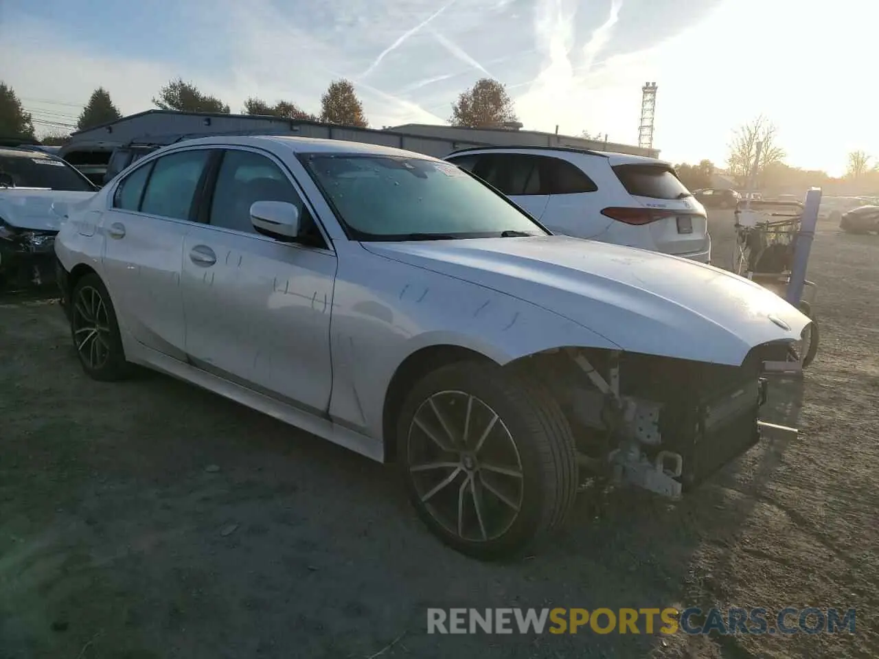 4 Photograph of a damaged car 3MW5R7J08L8B06447 BMW 3 SERIES 2020