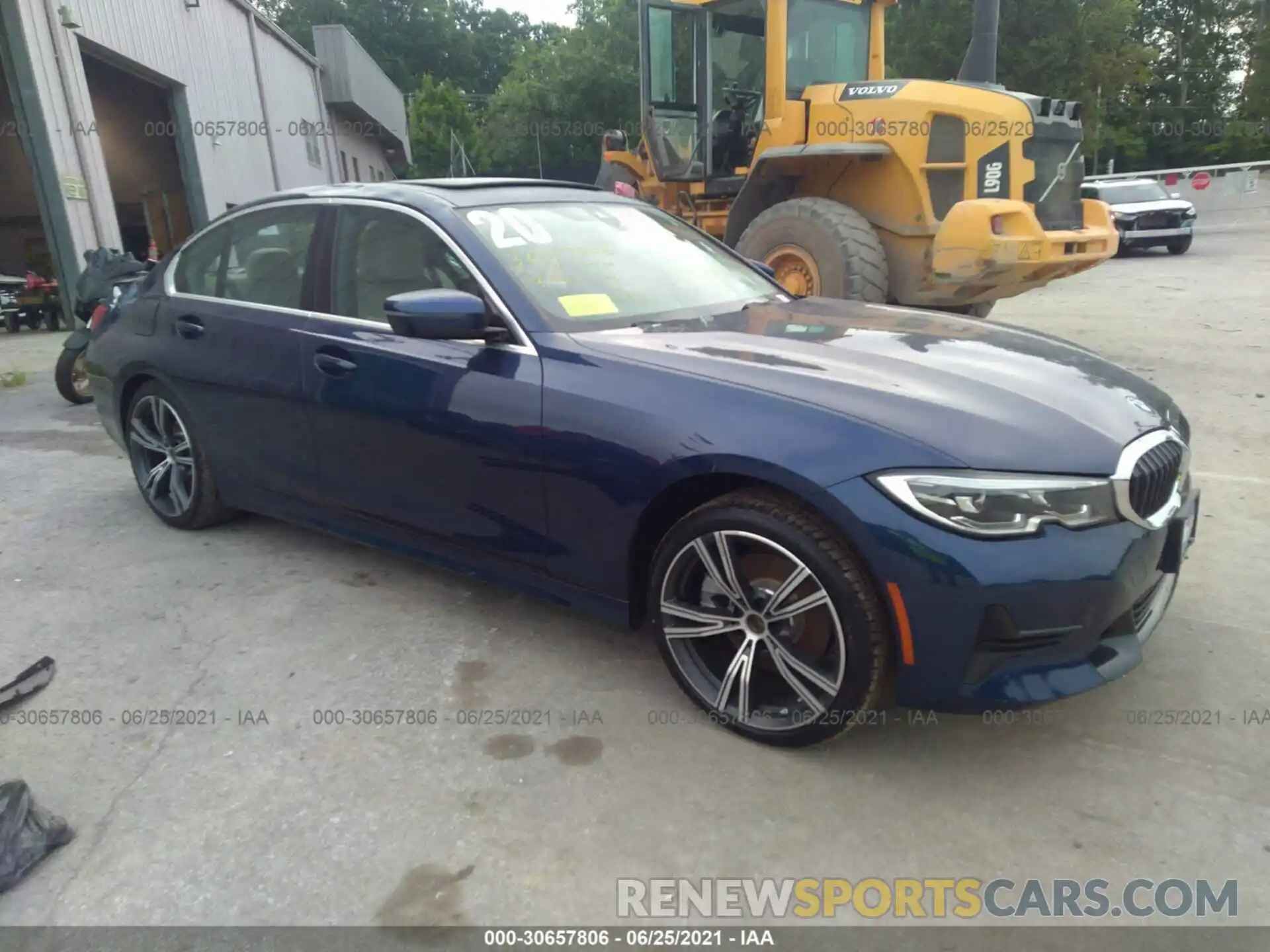 1 Photograph of a damaged car 3MW5R7J08L8B11017 BMW 3 SERIES 2020