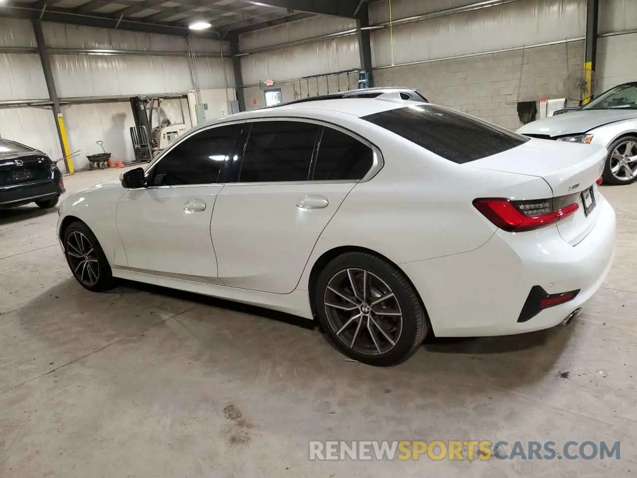 2 Photograph of a damaged car 3MW5R7J08L8B11258 BMW 3 SERIES 2020
