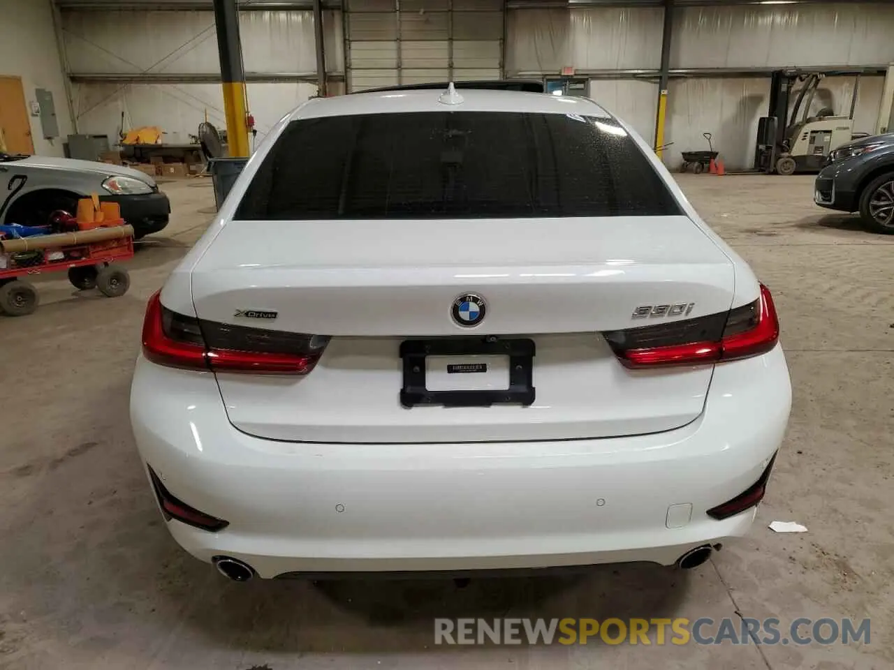 6 Photograph of a damaged car 3MW5R7J08L8B11258 BMW 3 SERIES 2020