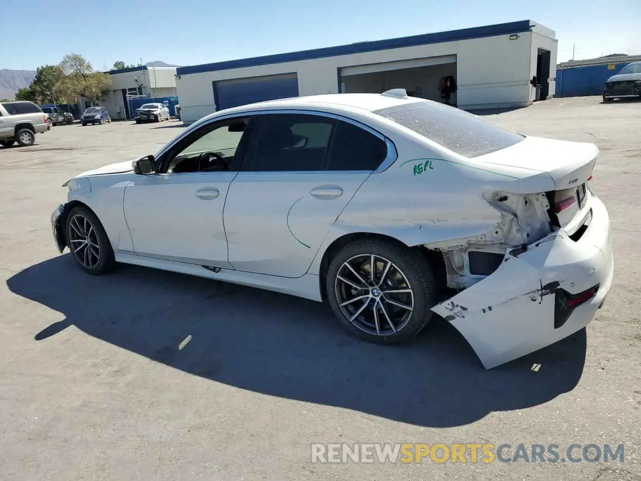 2 Photograph of a damaged car 3MW5R7J08L8B23331 BMW 3 SERIES 2020