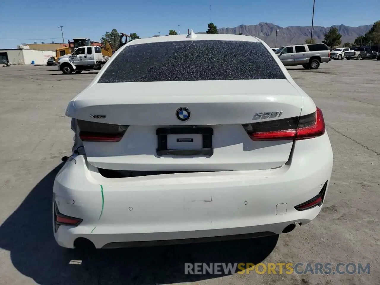 6 Photograph of a damaged car 3MW5R7J08L8B23331 BMW 3 SERIES 2020