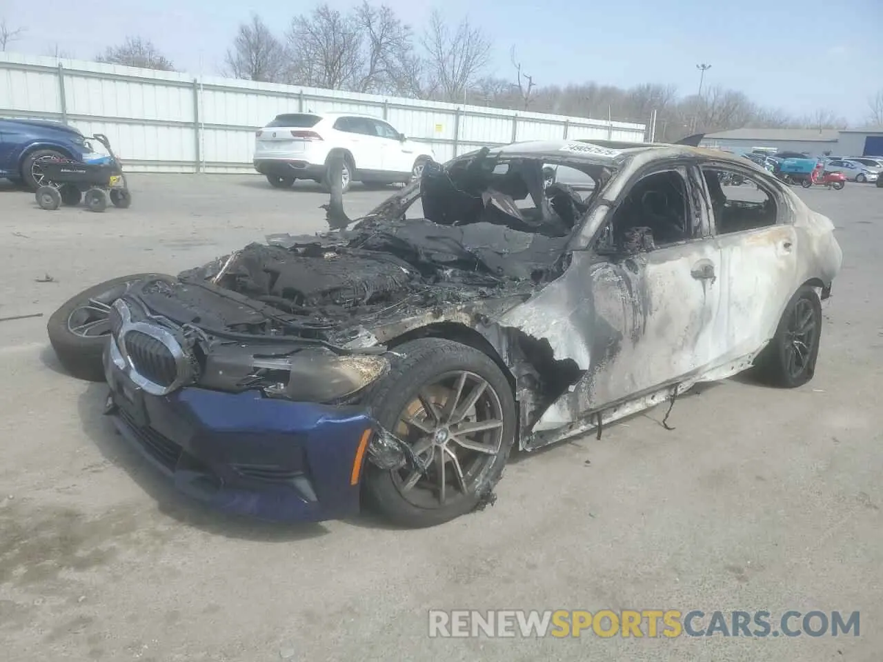 1 Photograph of a damaged car 3MW5R7J08L8B32126 BMW 3 SERIES 2020