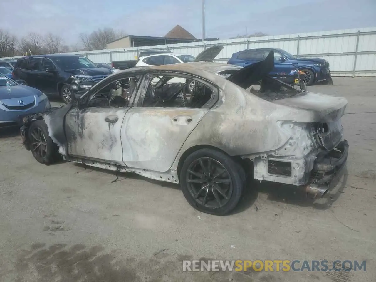 2 Photograph of a damaged car 3MW5R7J08L8B32126 BMW 3 SERIES 2020