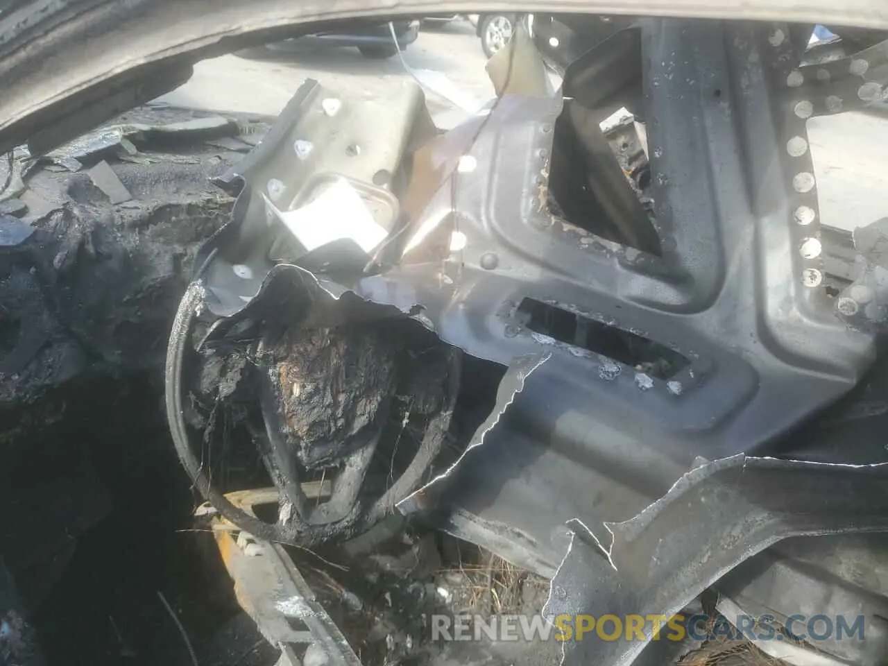 8 Photograph of a damaged car 3MW5R7J08L8B32126 BMW 3 SERIES 2020