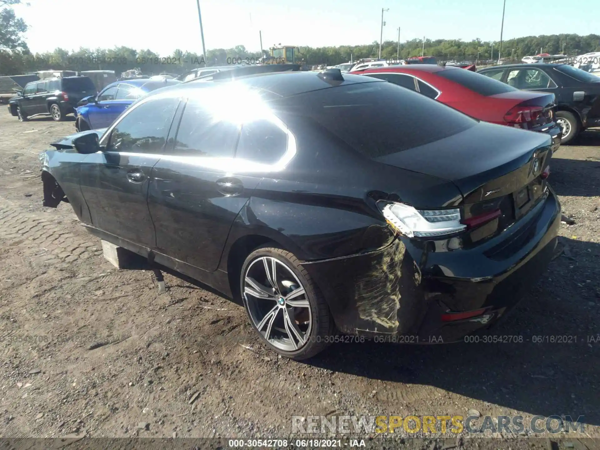 3 Photograph of a damaged car 3MW5R7J08L8B35298 BMW 3 SERIES 2020