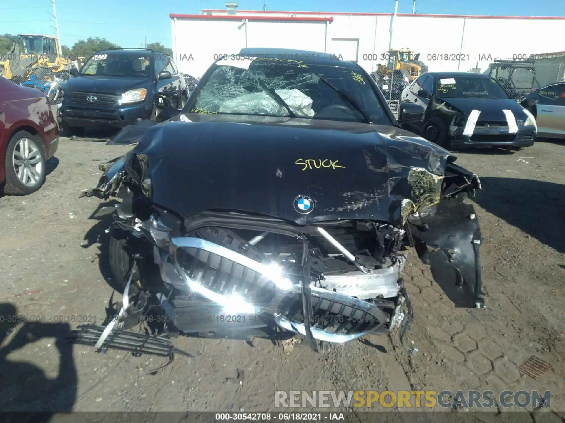 6 Photograph of a damaged car 3MW5R7J08L8B35298 BMW 3 SERIES 2020