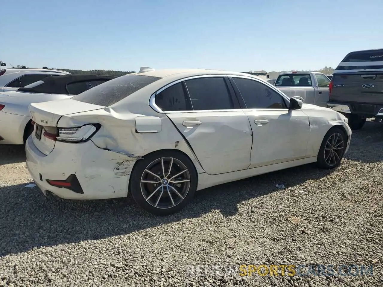 3 Photograph of a damaged car 3MW5R7J09L8B15643 BMW 3 SERIES 2020