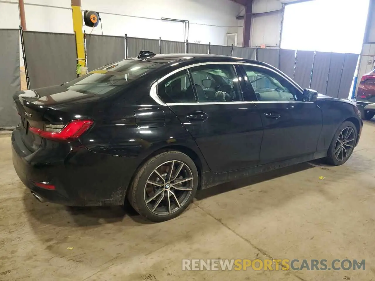 3 Photograph of a damaged car 3MW5R7J09L8B21510 BMW 3 SERIES 2020