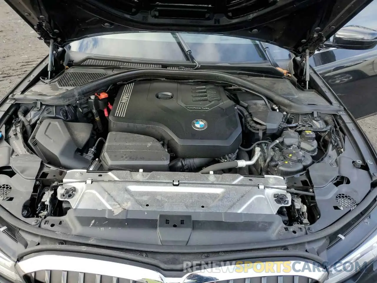 11 Photograph of a damaged car 3MW5R7J09L8B30885 BMW 3 SERIES 2020