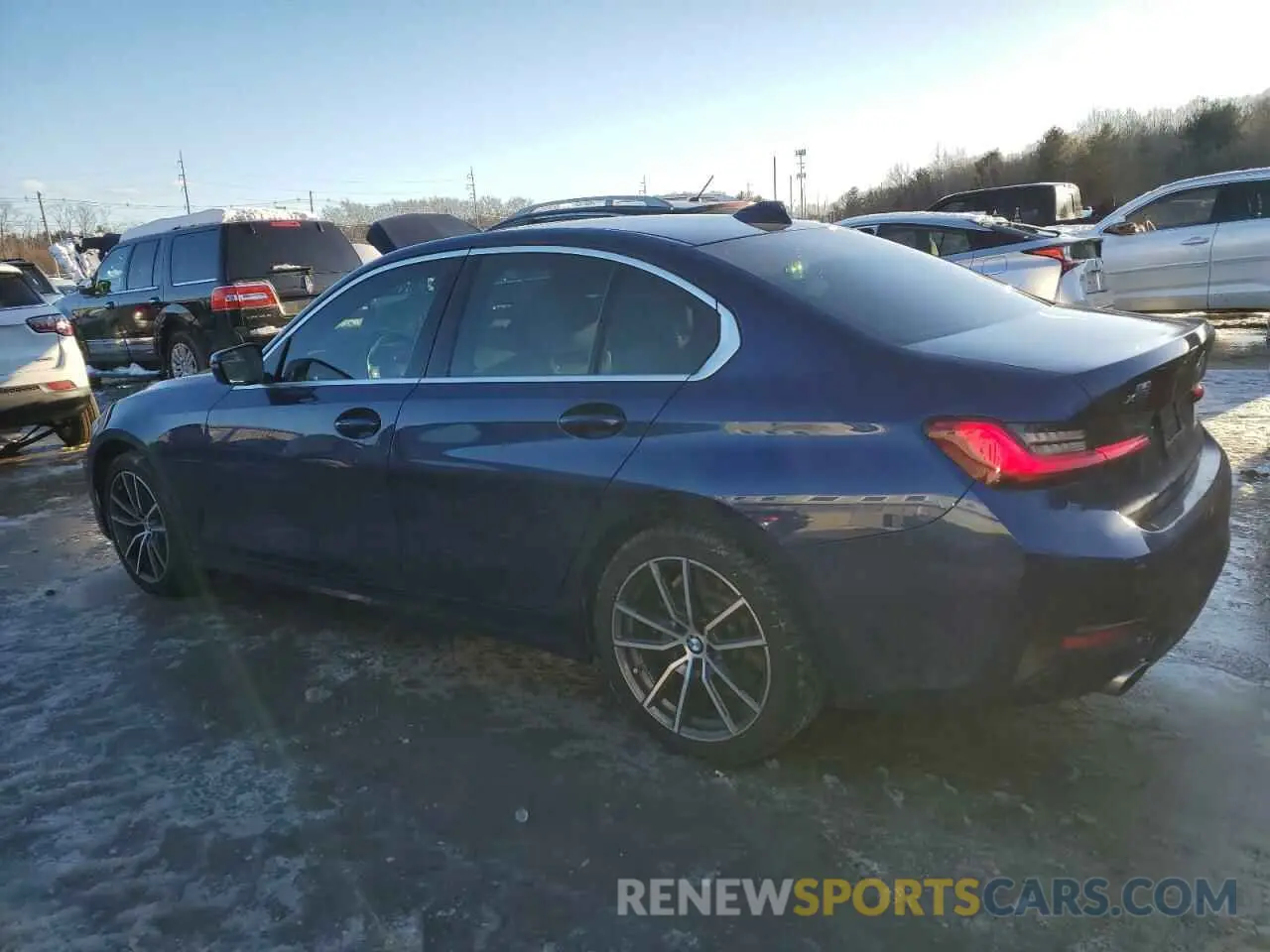 2 Photograph of a damaged car 3MW5R7J0XL8B15229 BMW 3 SERIES 2020