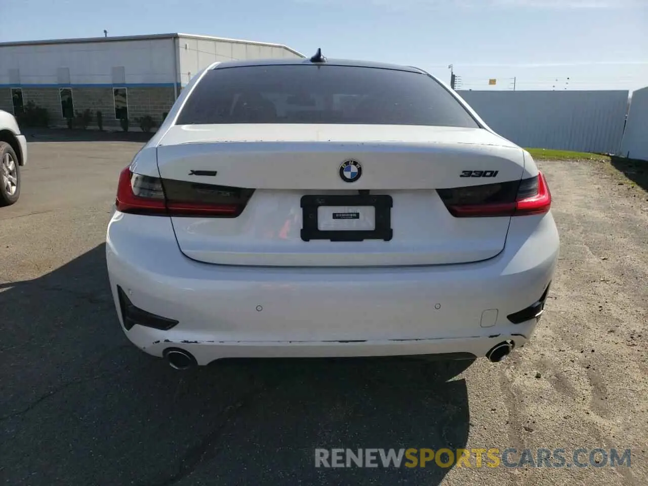 6 Photograph of a damaged car 3MW5R7J0XL8B18065 BMW 3 SERIES 2020