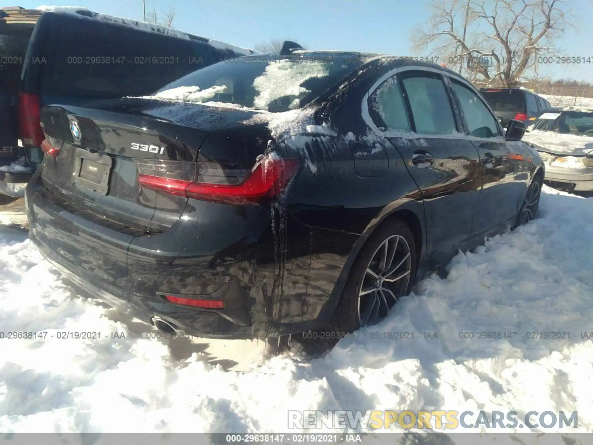 4 Photograph of a damaged car 3MW5R7J0XL8B21757 BMW 3 SERIES 2020