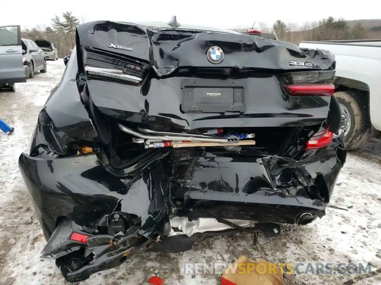 9 Photograph of a damaged car 3MW5R7J0XL8B38316 BMW 3 SERIES 2020