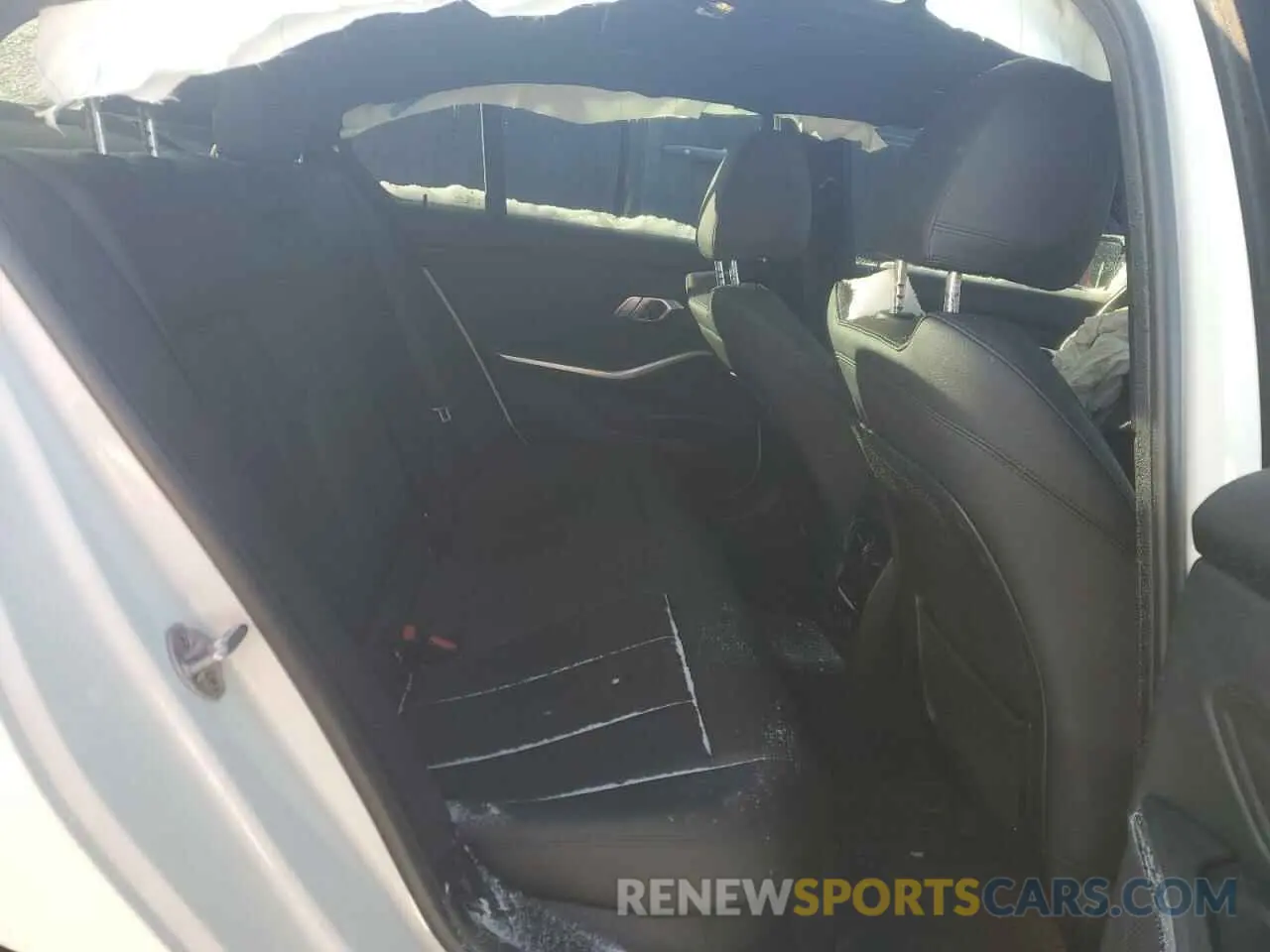 10 Photograph of a damaged car 3MW5R7J0XL8B41636 BMW 3 SERIES 2020
