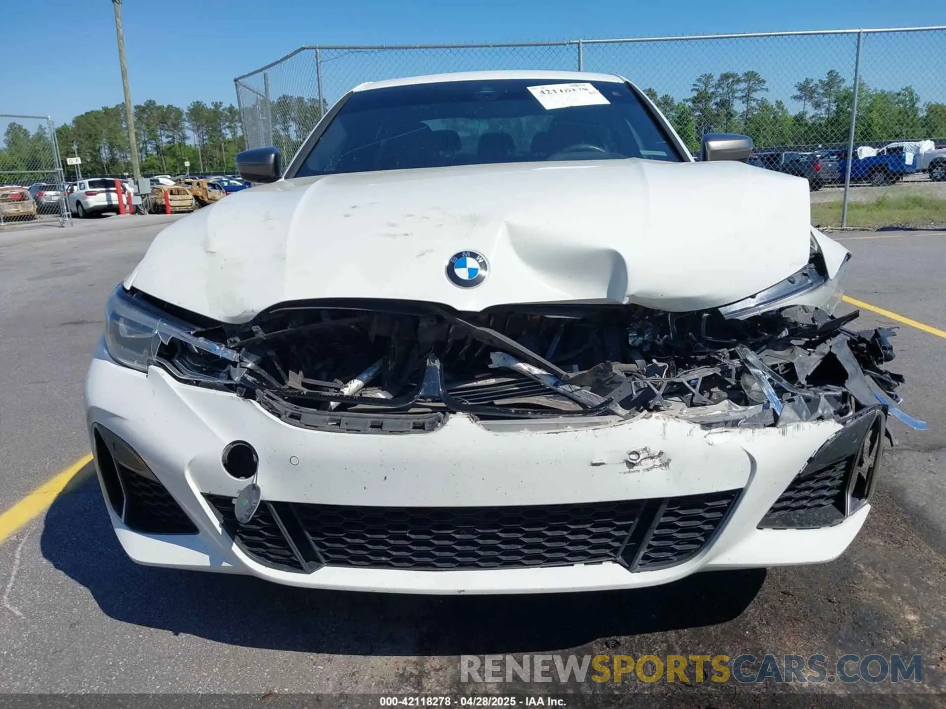 12 Photograph of a damaged car 3MW5U7J08L8B31590 BMW 3 SERIES 2020