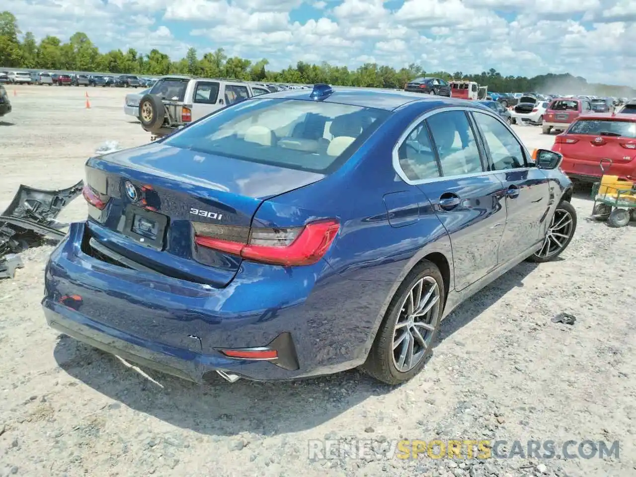 4 Photograph of a damaged car WBA5R1C00LFH43840 BMW 3 SERIES 2020