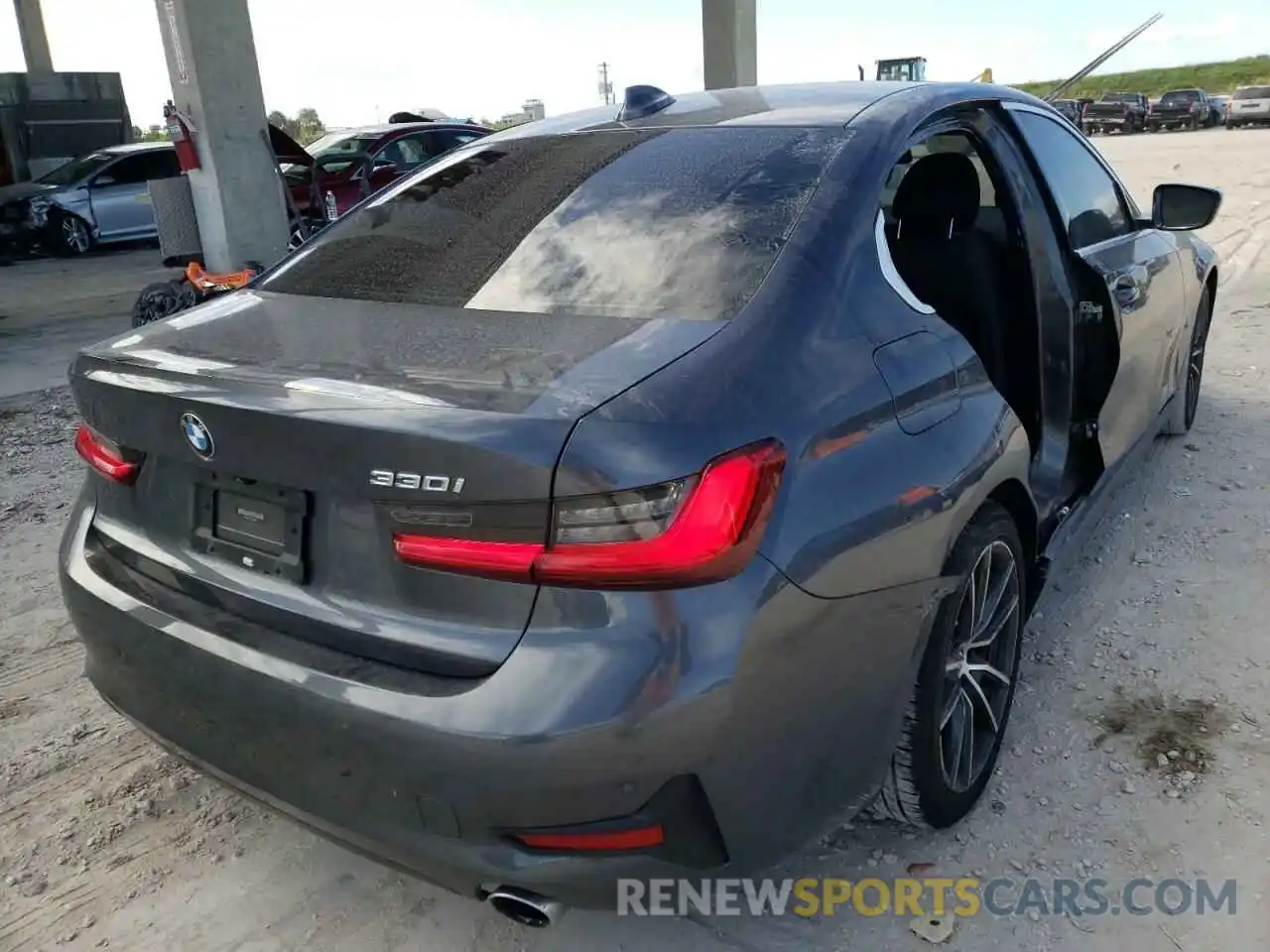 4 Photograph of a damaged car WBA5R1C05LFH39816 BMW 3 SERIES 2020