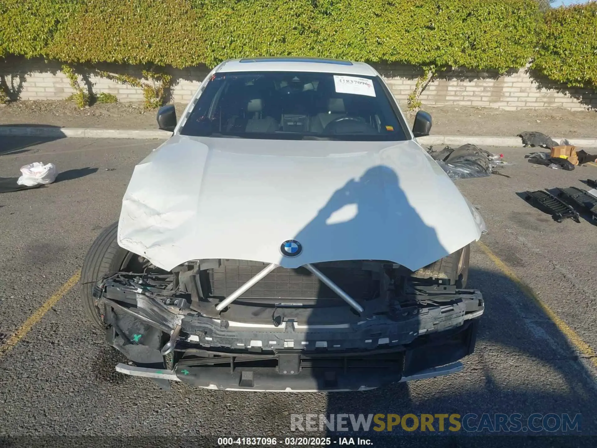 13 Photograph of a damaged car WBA5U7C00LA286622 BMW 3 SERIES 2020