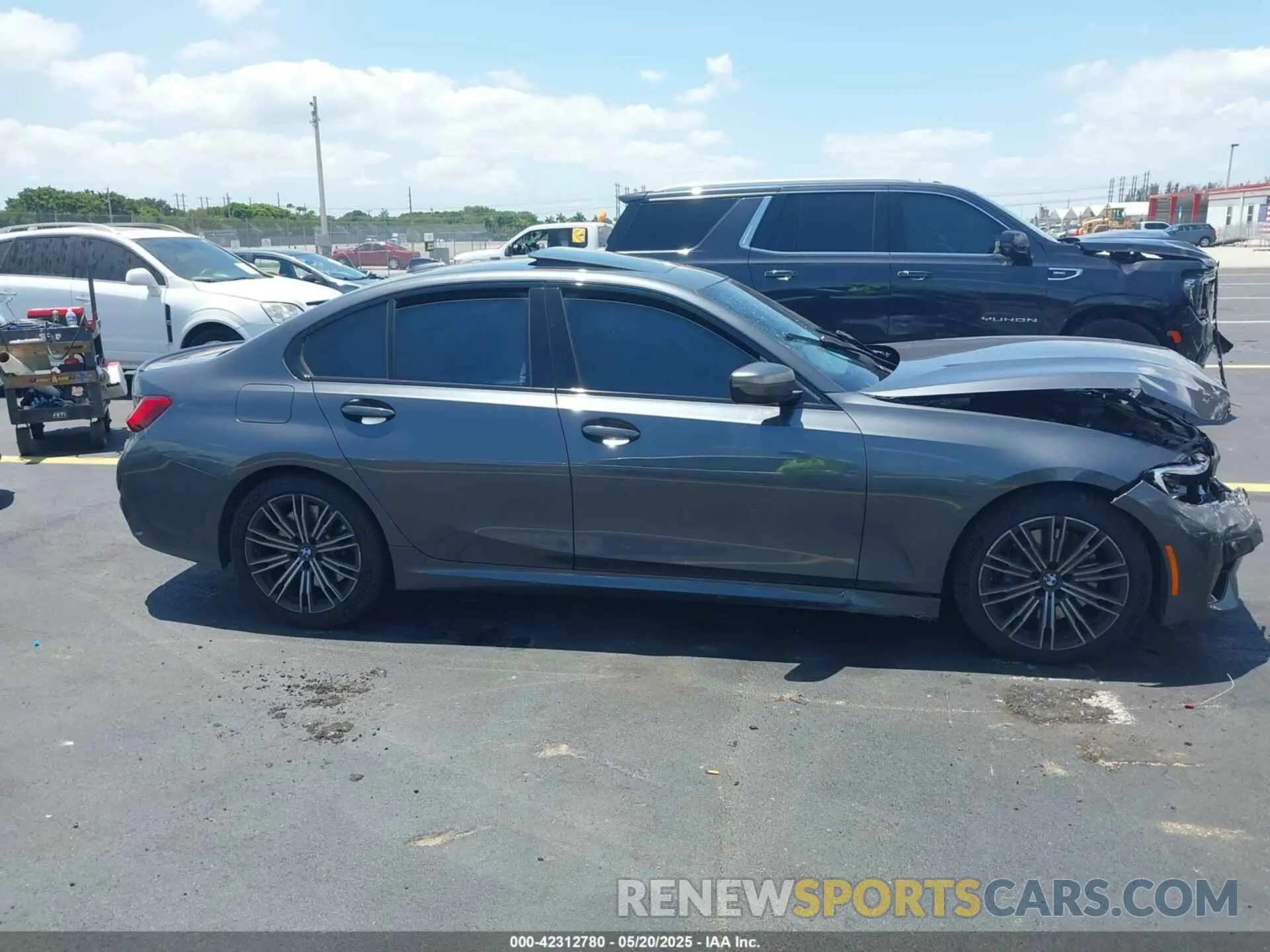 13 Photograph of a damaged car WBA5U7C01LFH30158 BMW 3 SERIES 2020