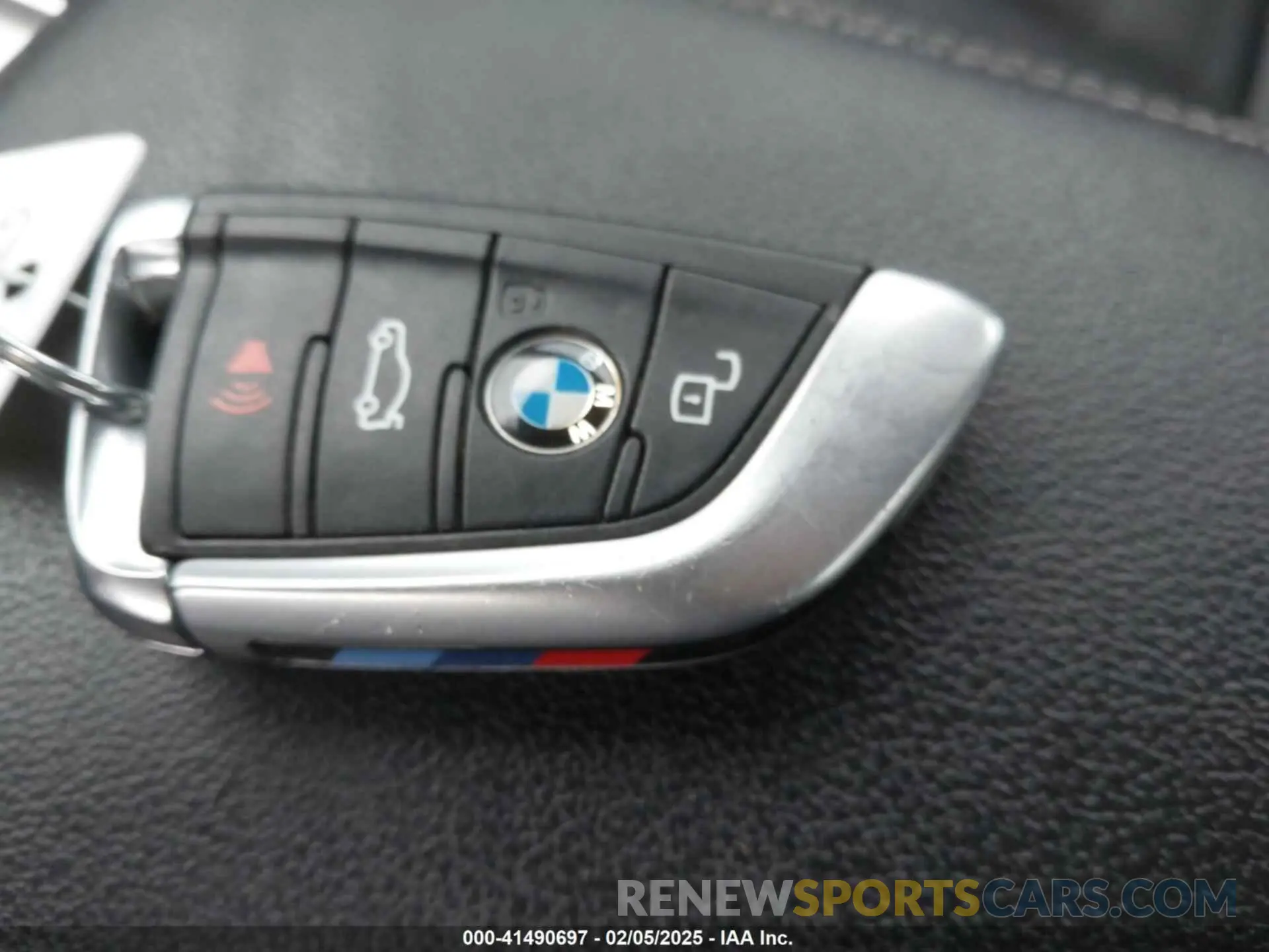 11 Photograph of a damaged car WBA5U7C02LAF54184 BMW 3 SERIES 2020