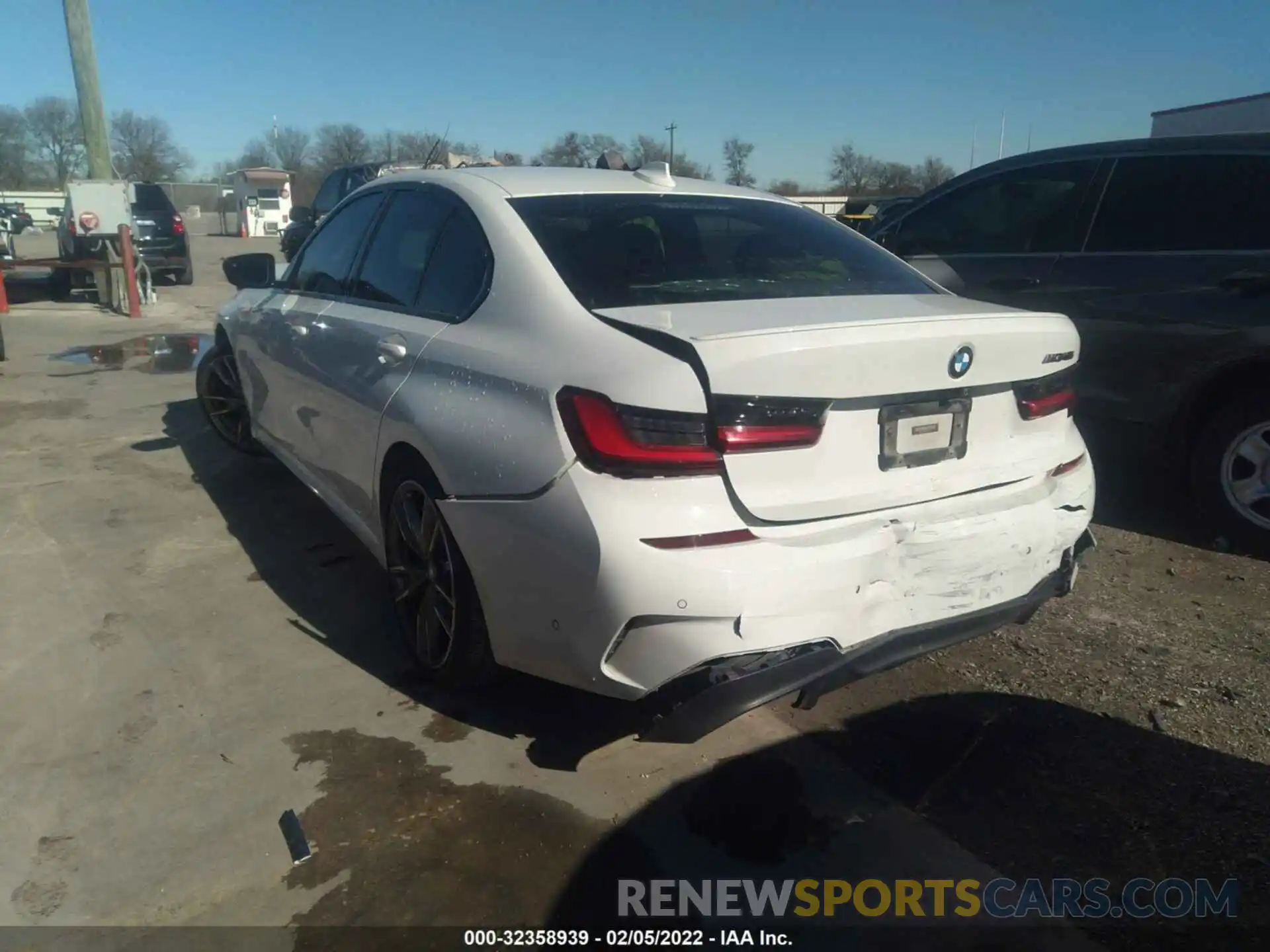 3 Photograph of a damaged car WBA5U7C02LFH64142 BMW 3 SERIES 2020