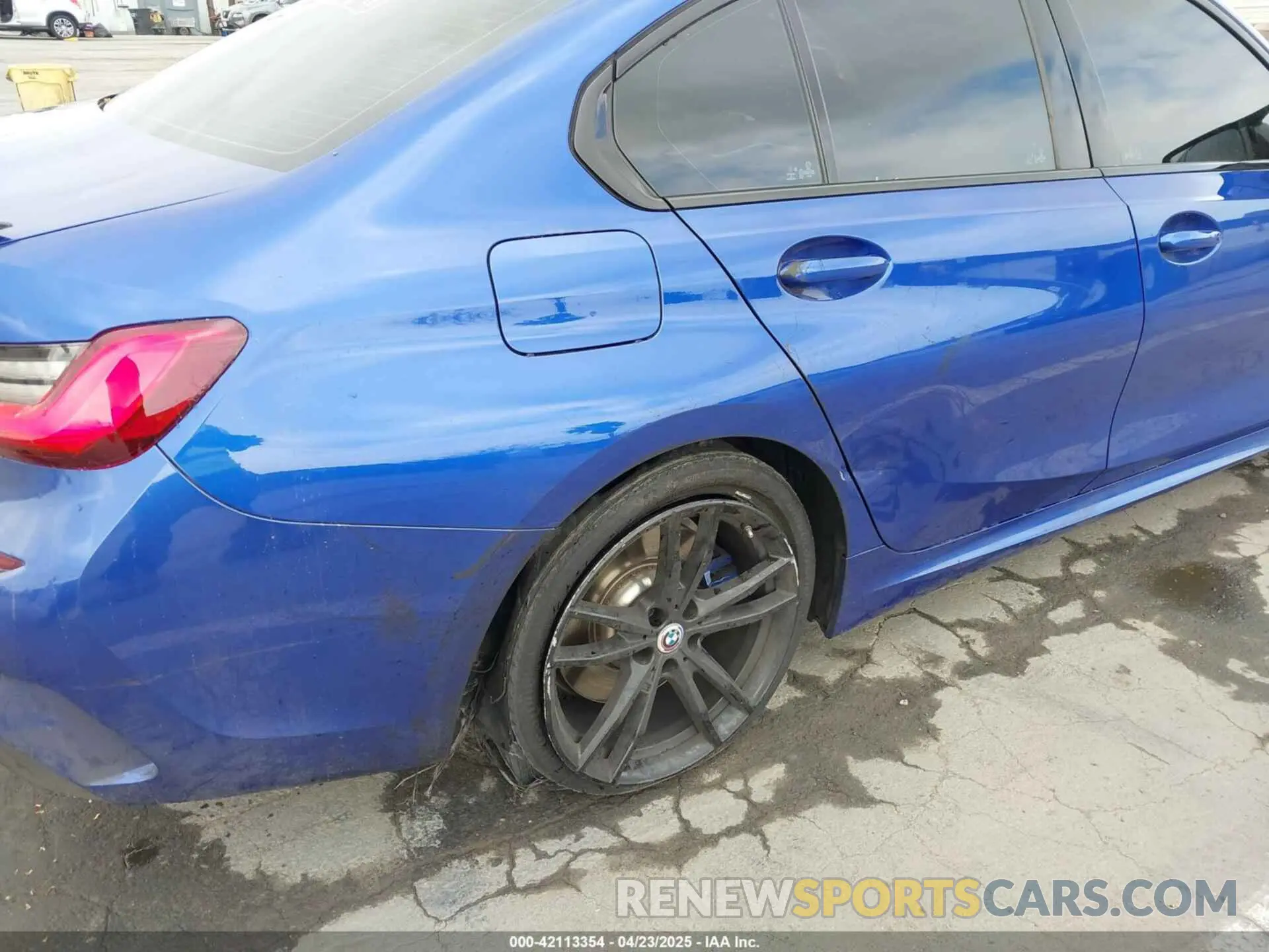 6 Photograph of a damaged car WBA5U7C05LAF54180 BMW 3 SERIES 2020