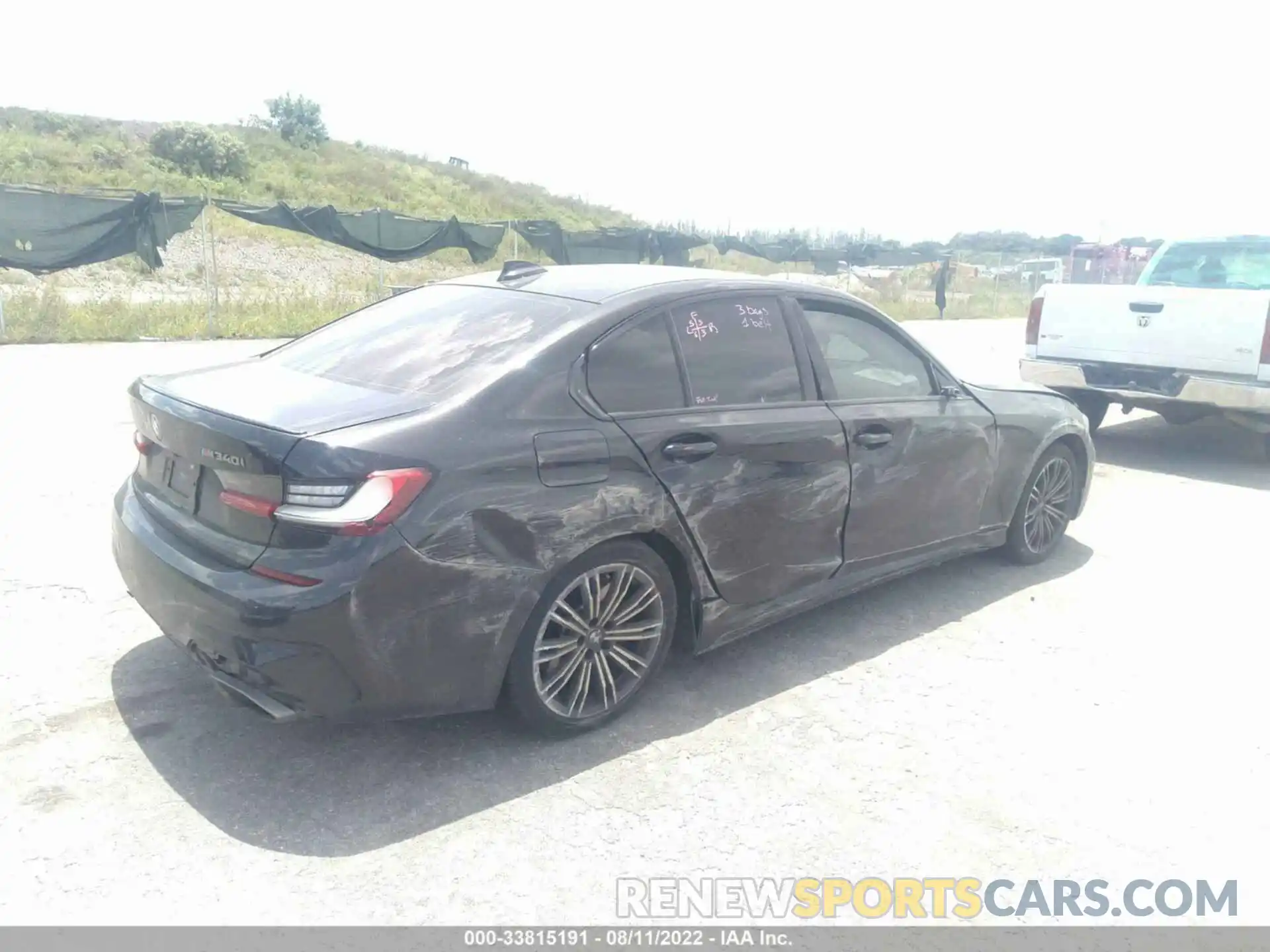 4 Photograph of a damaged car WBA5U7C06LFH45190 BMW 3 SERIES 2020