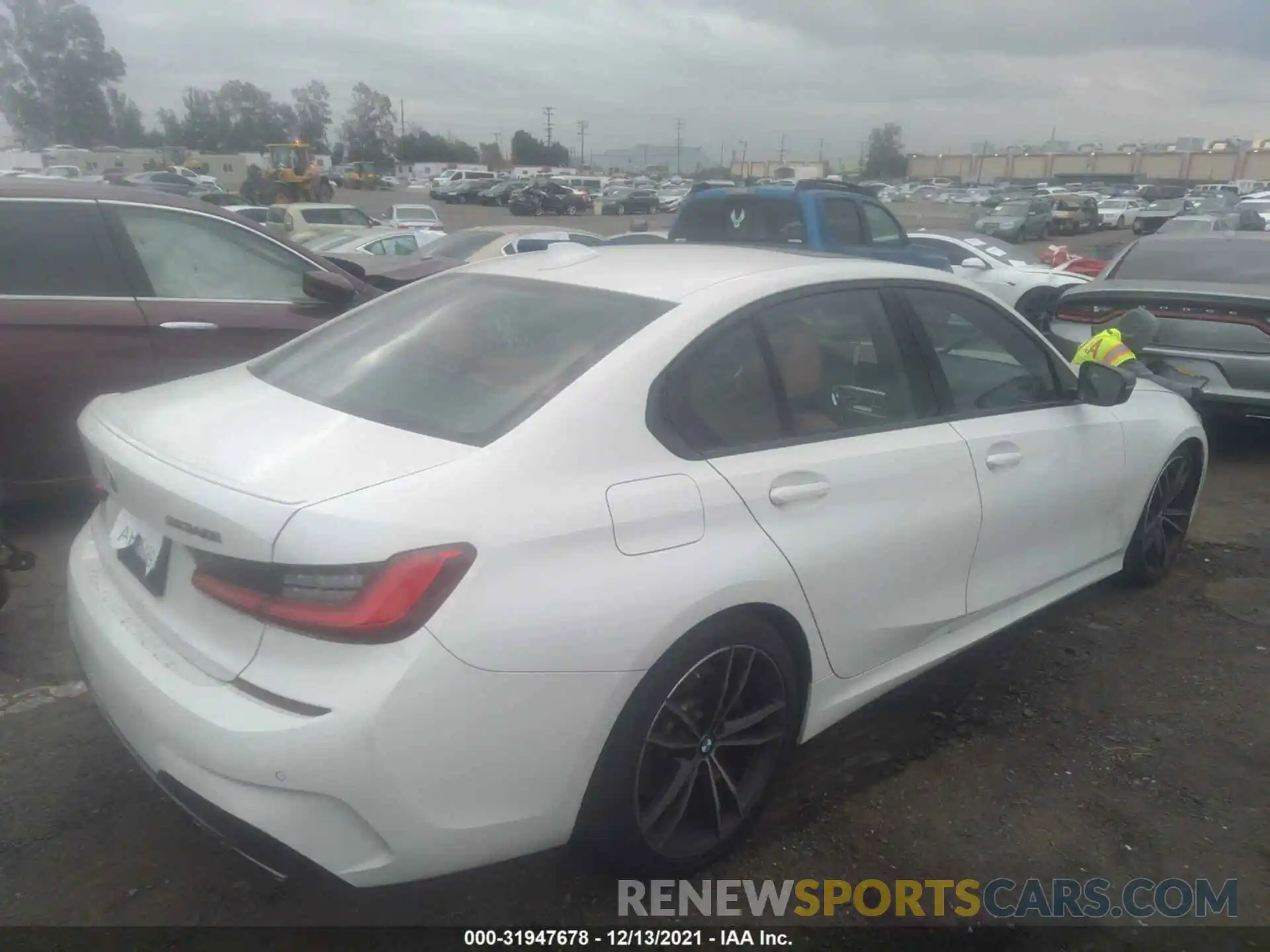 4 Photograph of a damaged car WBA5U7C0XLAF54272 BMW 3 SERIES 2020