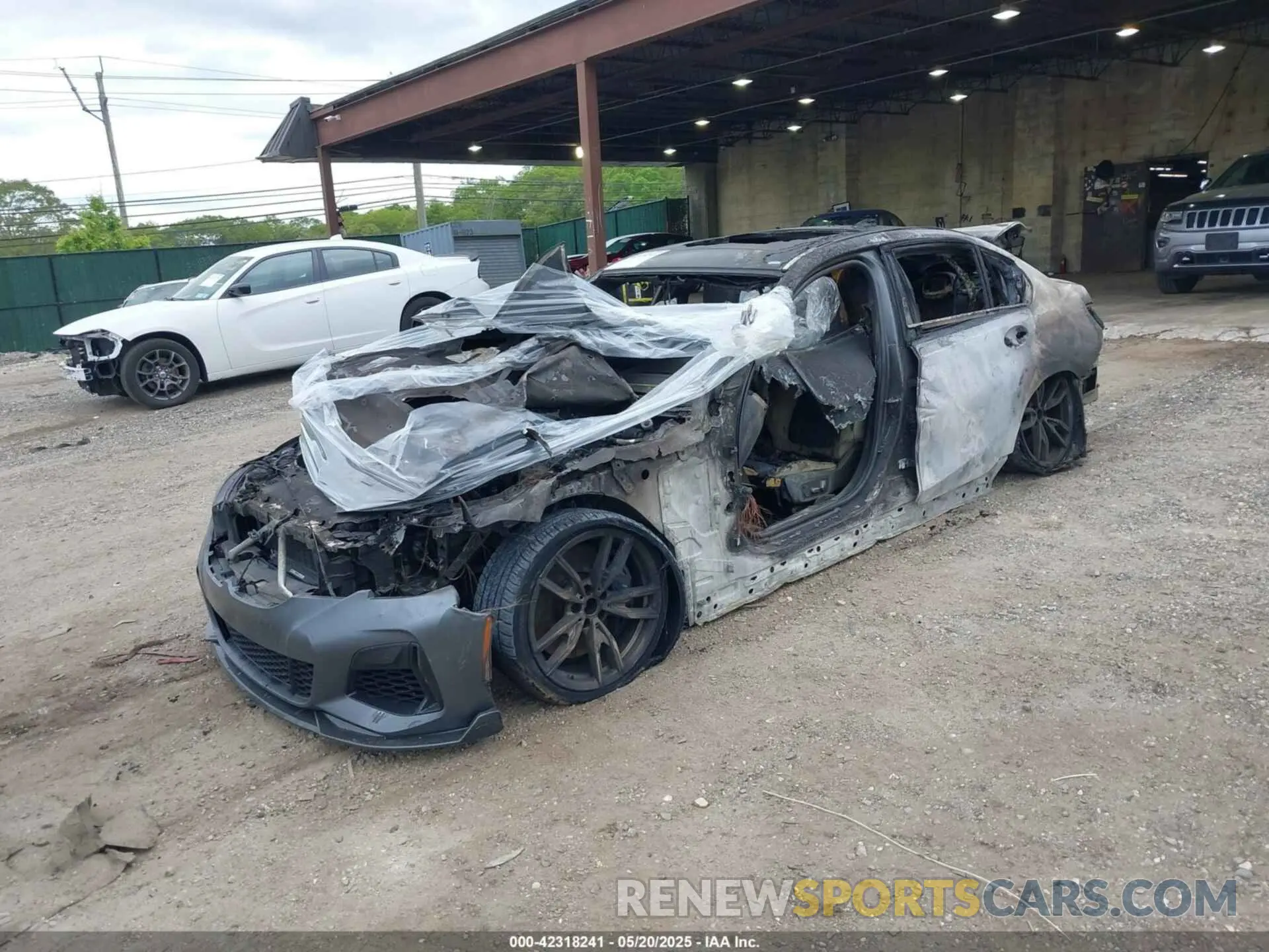 2 Photograph of a damaged car WBA5U9C06LFJ43561 BMW 3 SERIES 2020
