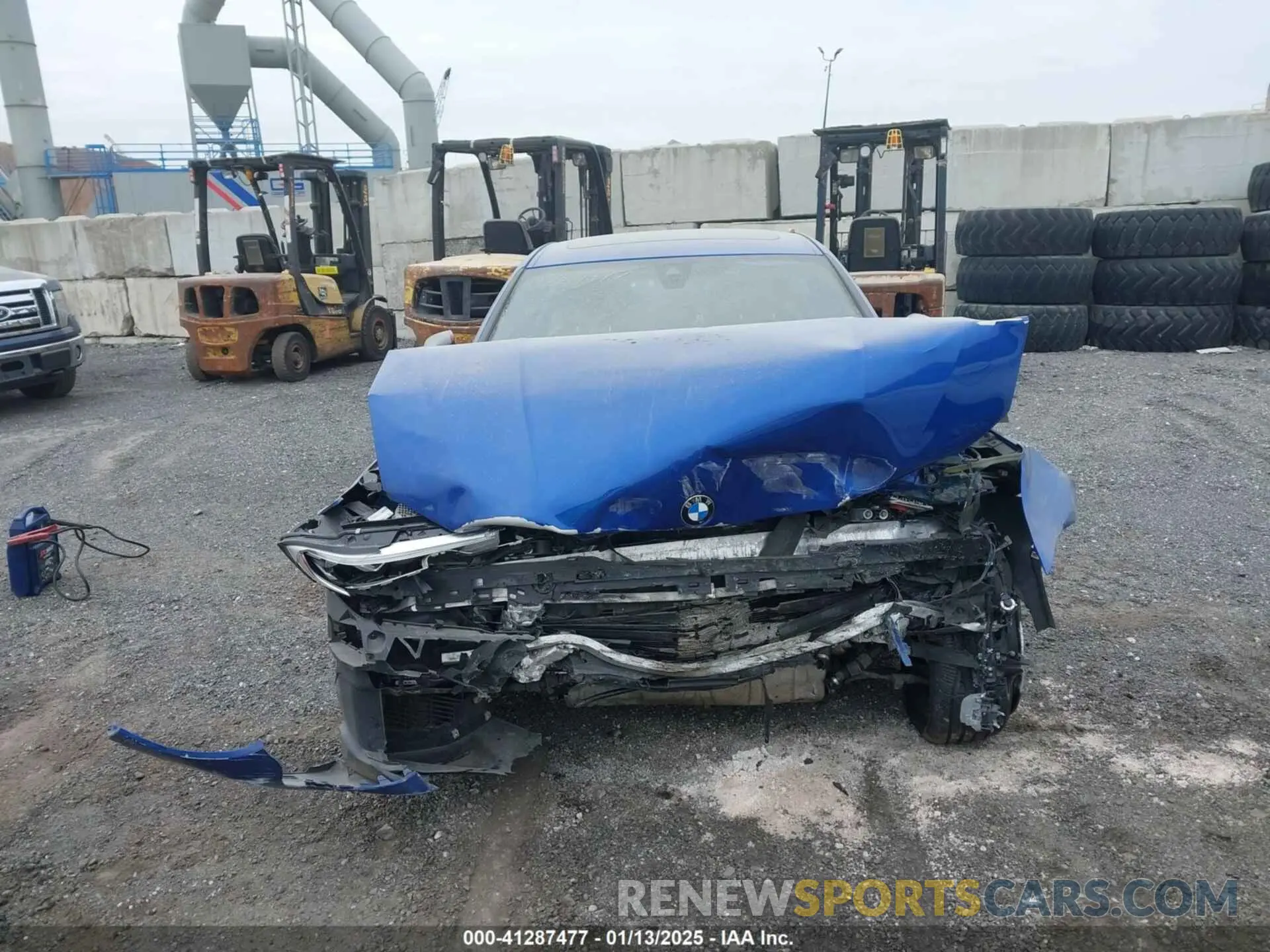 11 Photograph of a damaged car WBA5U9C07LFJ84975 BMW 3 SERIES 2020