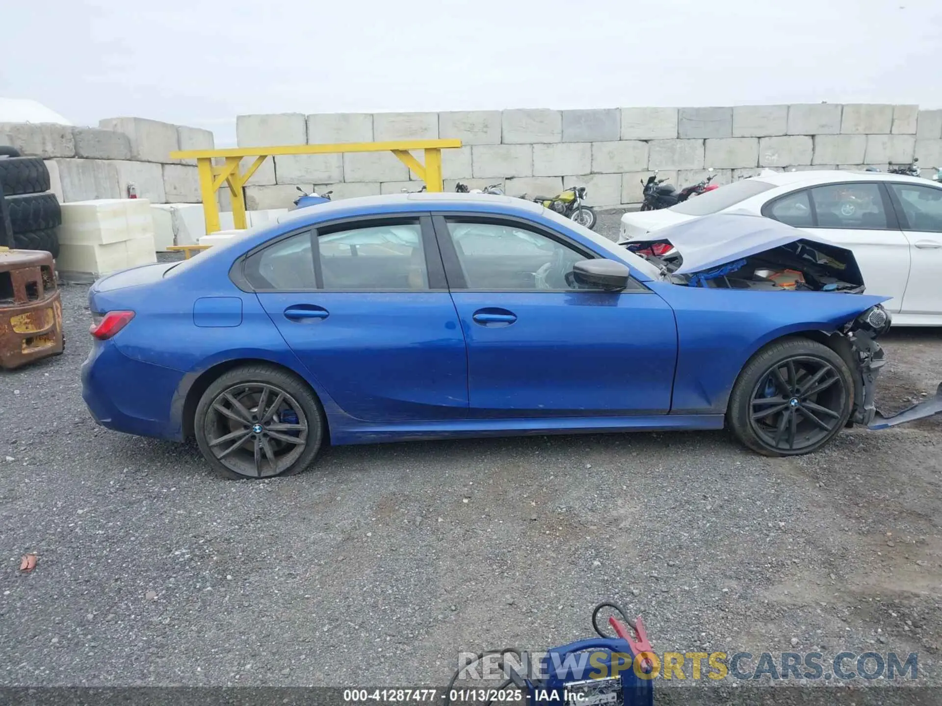 12 Photograph of a damaged car WBA5U9C07LFJ84975 BMW 3 SERIES 2020