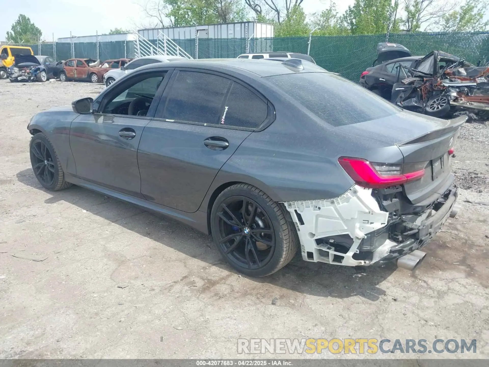 3 Photograph of a damaged car WBA5U9C0XLFJ82184 BMW 3 SERIES 2020