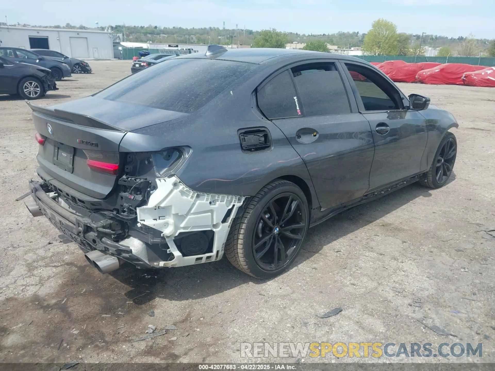4 Photograph of a damaged car WBA5U9C0XLFJ82184 BMW 3 SERIES 2020