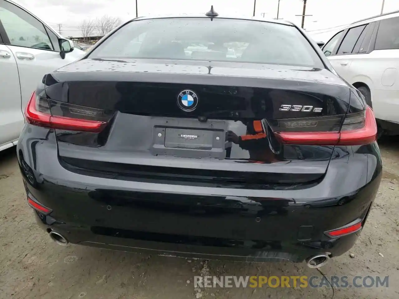 6 Photograph of a damaged car 3MW5P7J01M8B72345 BMW 3 SERIES 2021