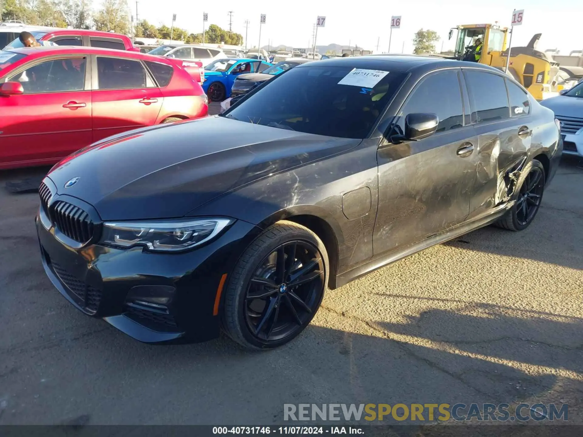 2 Photograph of a damaged car 3MW5P7J01M8B77383 BMW 3 SERIES 2021