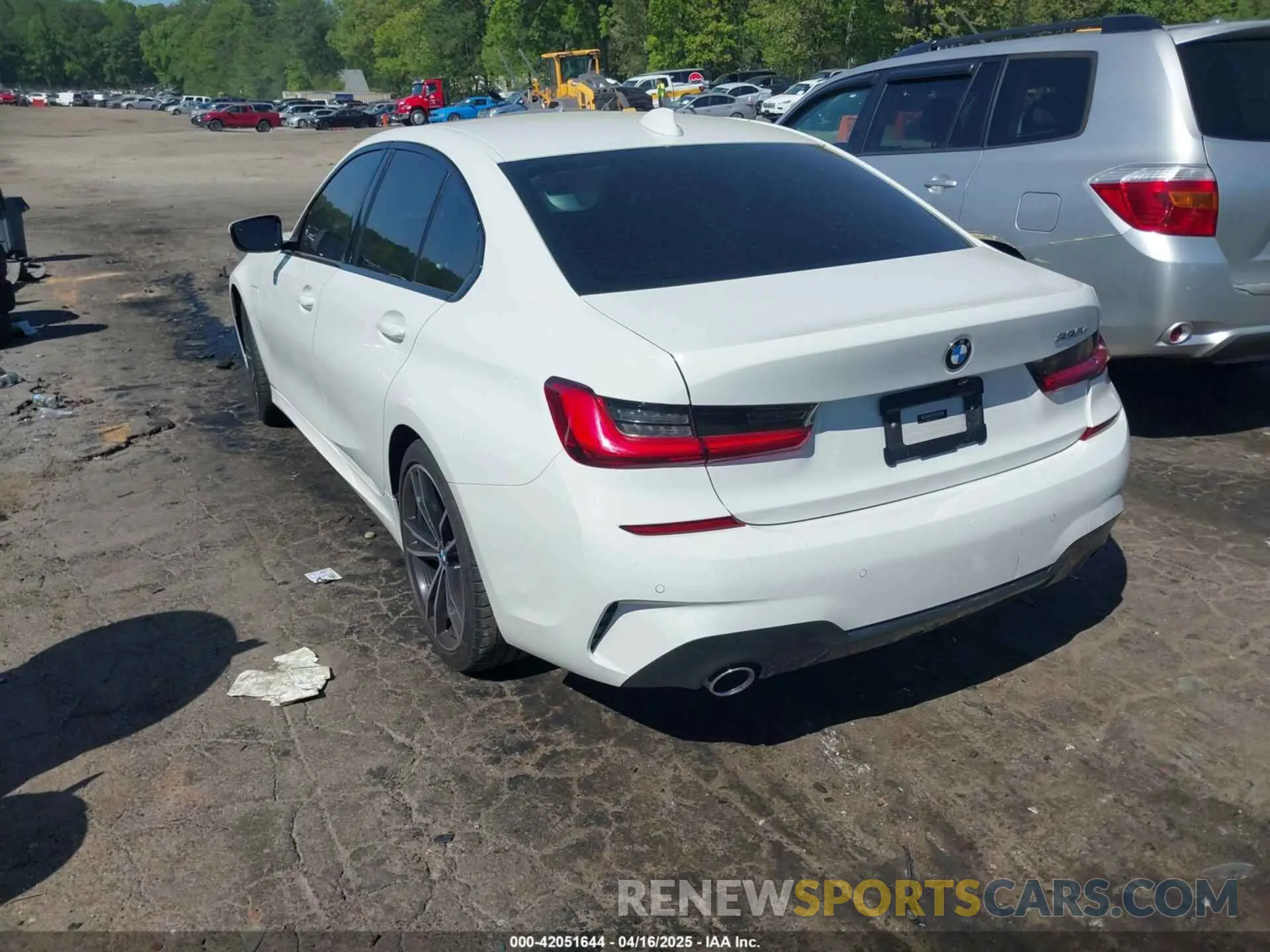 3 Photograph of a damaged car 3MW5P7J02M8B67834 BMW 3 SERIES 2021