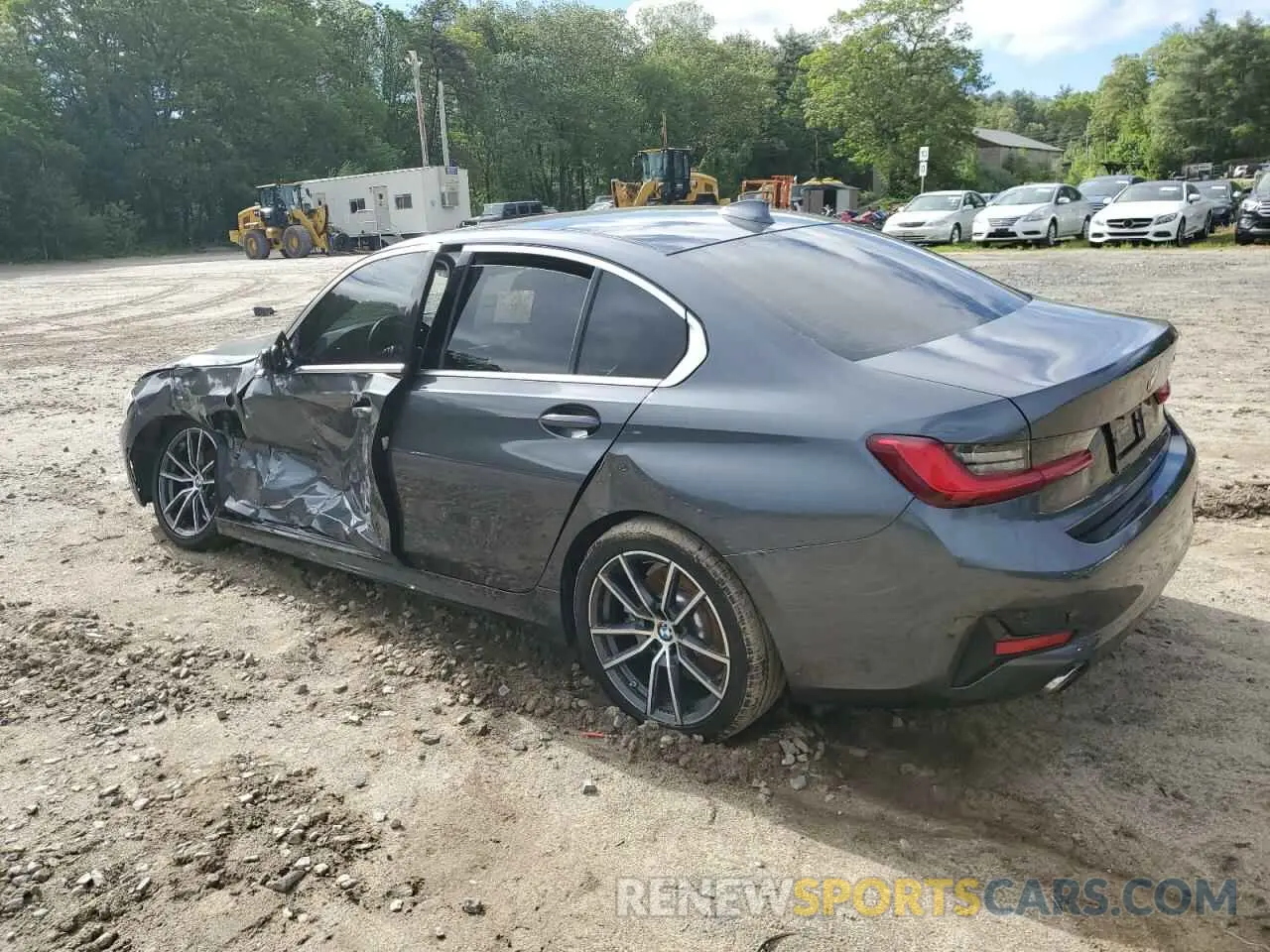 2 Photograph of a damaged car 3MW5P7J02M8B72919 BMW 3 SERIES 2021