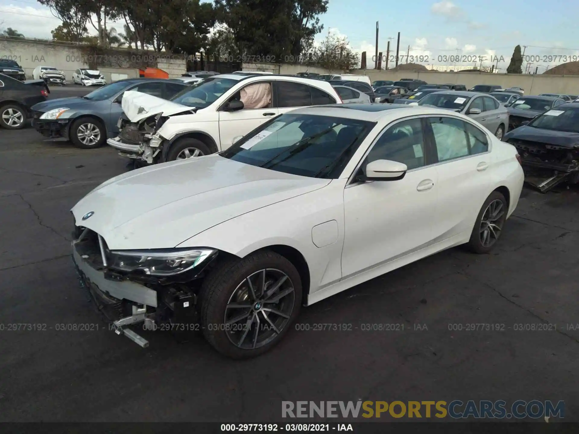 2 Photograph of a damaged car 3MW5P7J05M8B60716 BMW 3 SERIES 2021